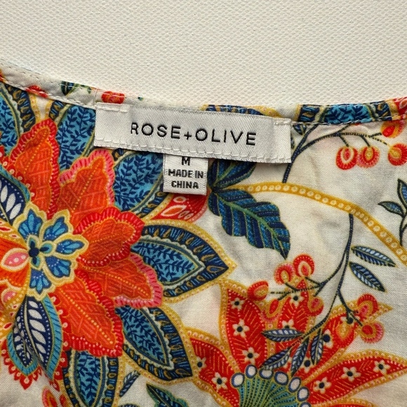 Rose Olive Womens Size M Short Sleeve Floral Buttonup Cropped Top - Picture 4 of 5